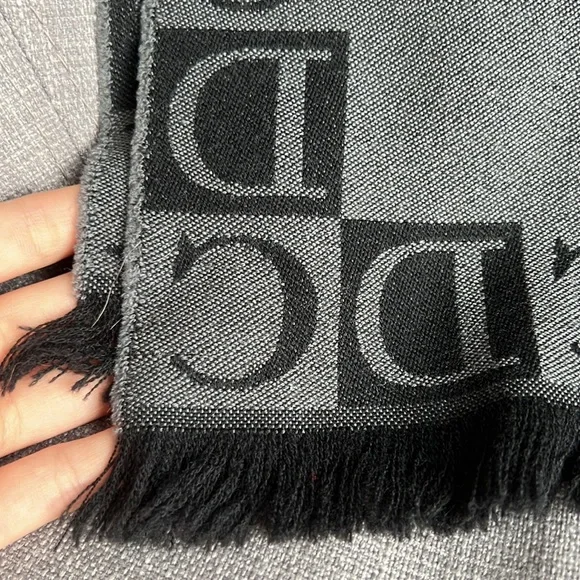 DIOR Scarf - Picture 2 of 6